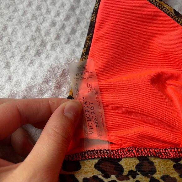 Victorias Secret hot Cheetah print bikini with tie bottoms and top - Picture 7 of 8